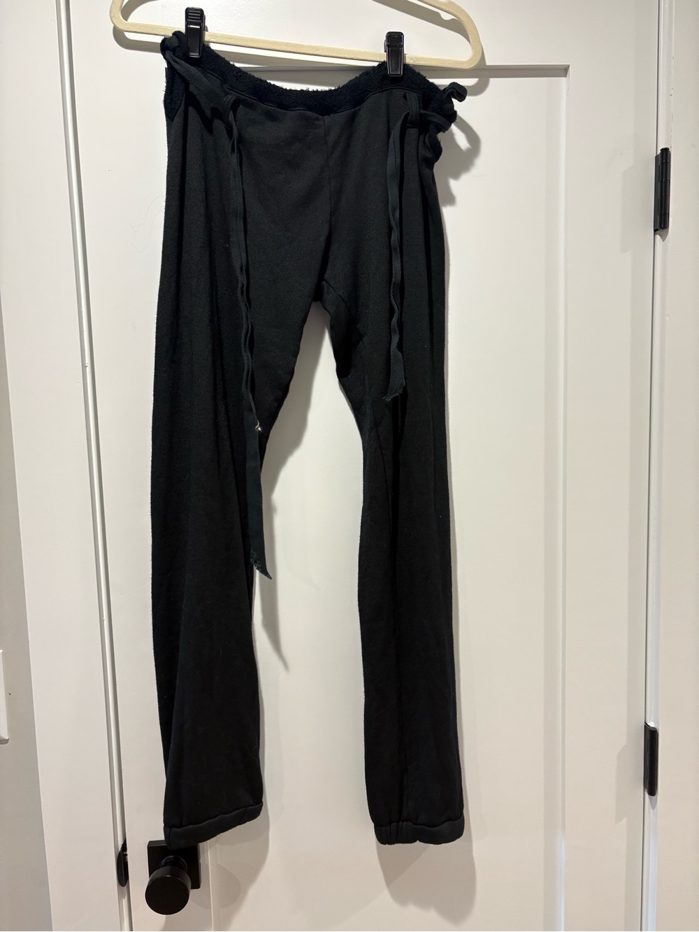 So Low Black Tie-Waist Lounge Pants size MEDIUM